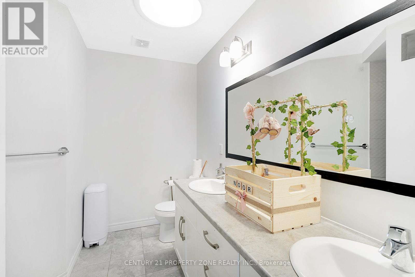 34 - 7 Taylor Drive, East Luther Grand Valley (Grand Valley), Ontario  L9W 7P1 - Photo 23 - X12851198