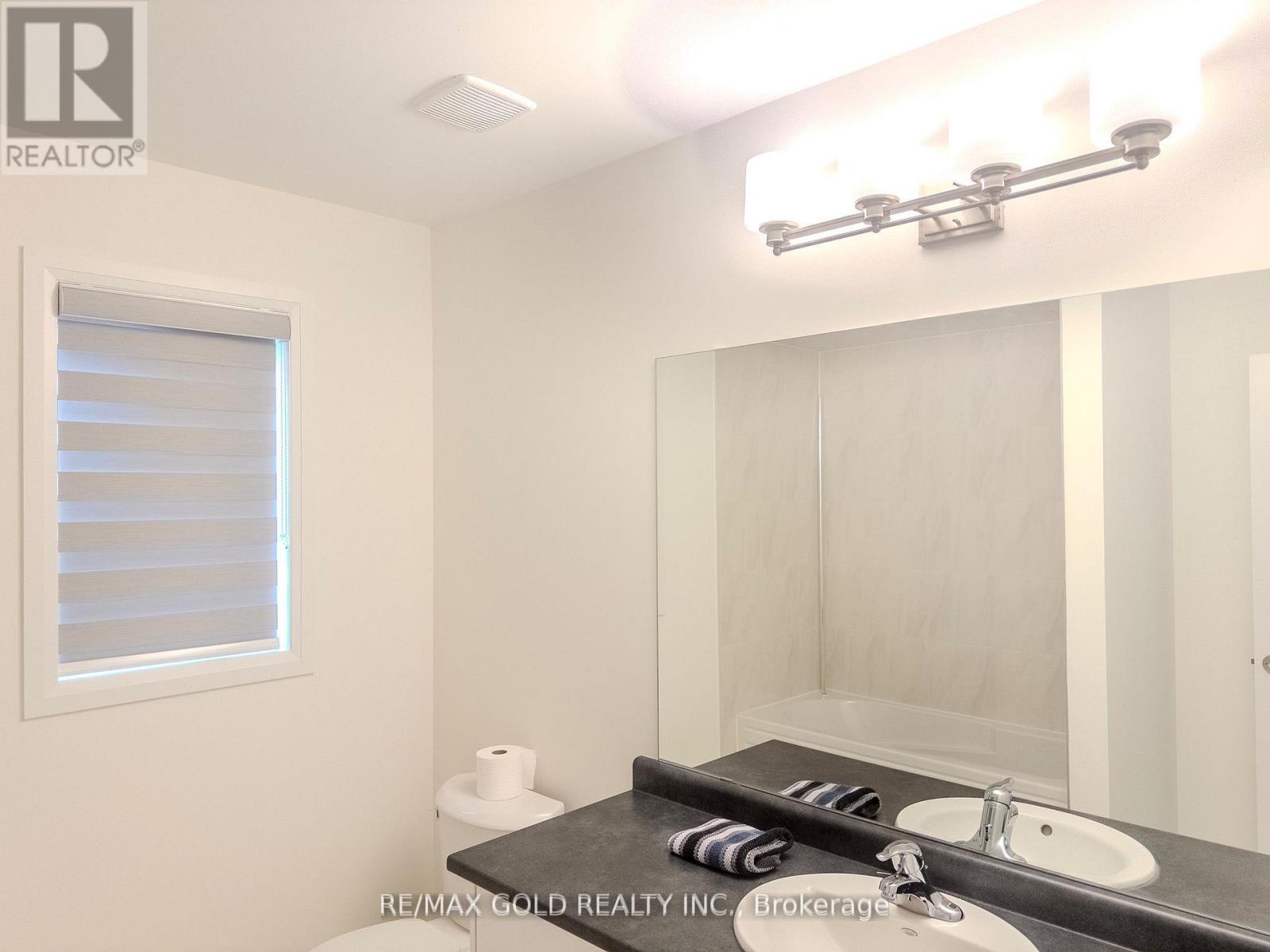 75 George Brier Drive, Brant (Paris), Ontario  N3L 0M2 - Photo 11 - X12851204