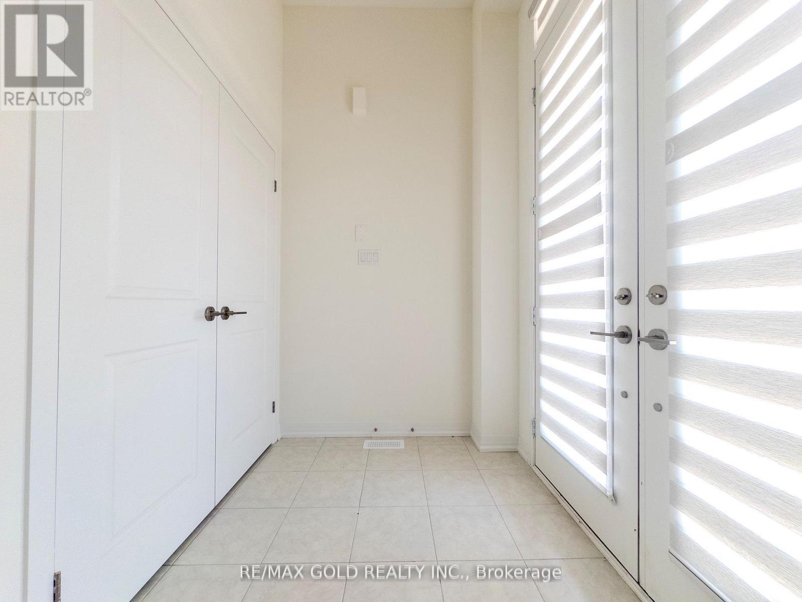 75 George Brier Drive, Brant (Paris), Ontario  N3L 0M2 - Photo 4 - X12851204