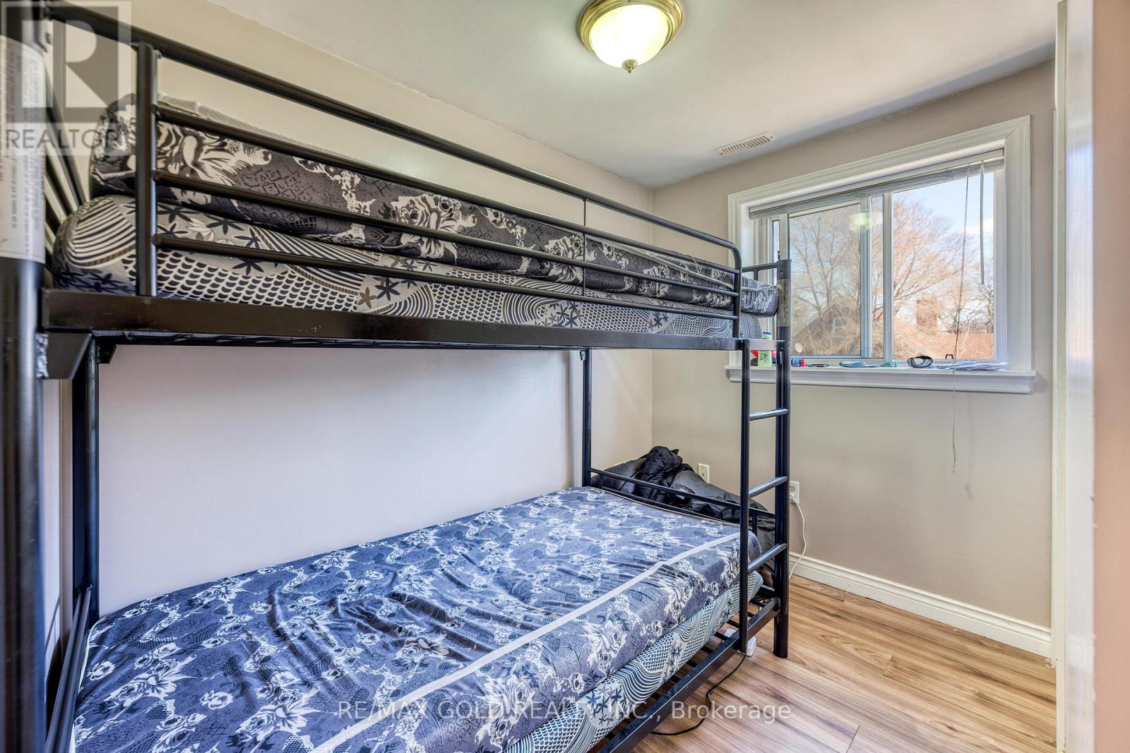 794 London Road, Sarnia, Ontario  N7T 4Y1 - Photo 25 - X12851260