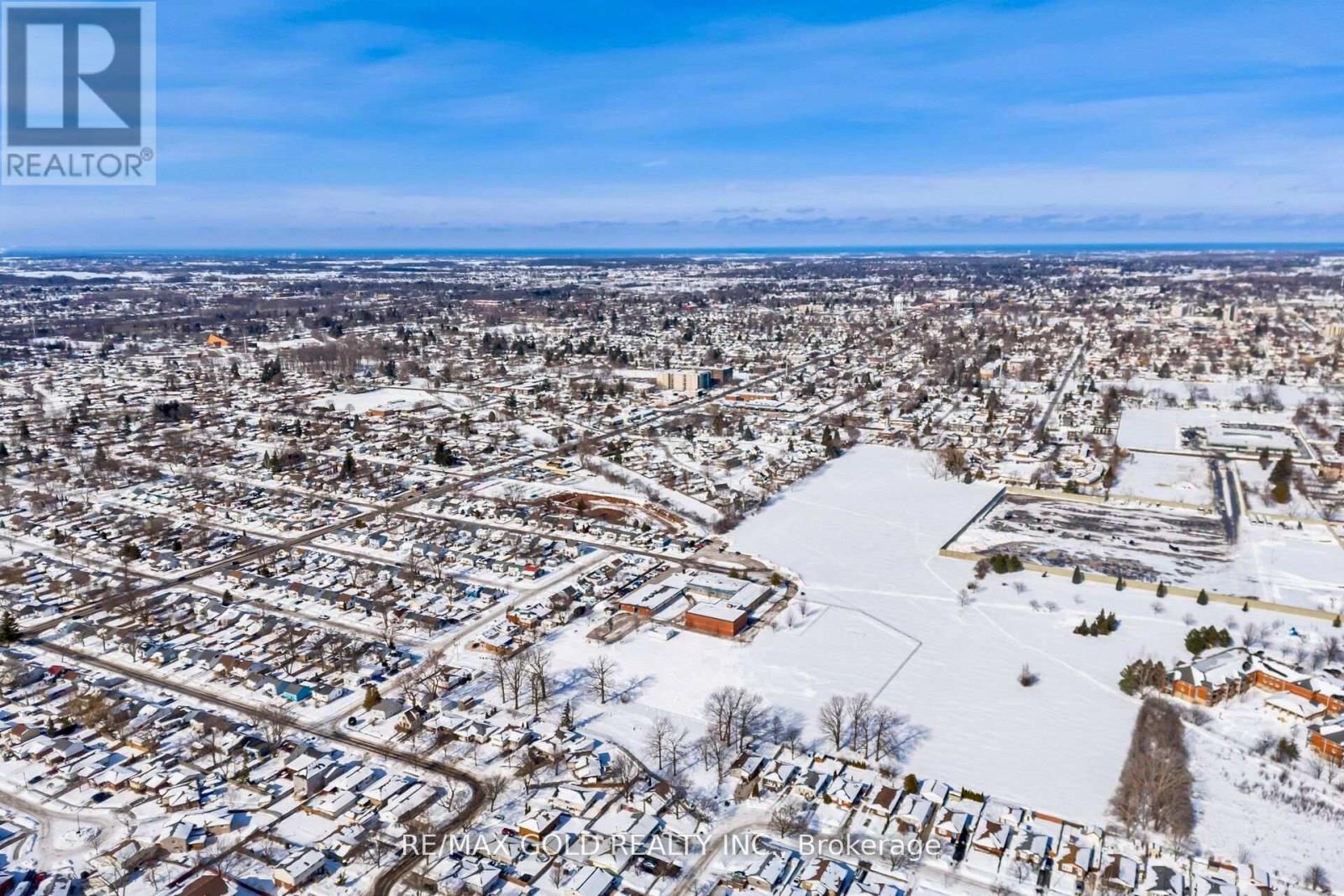 5853 Mcleod Road, Niagara Falls (Arad/fallsview), Ontario  L2G 3E5 - Photo 32 - X12851268