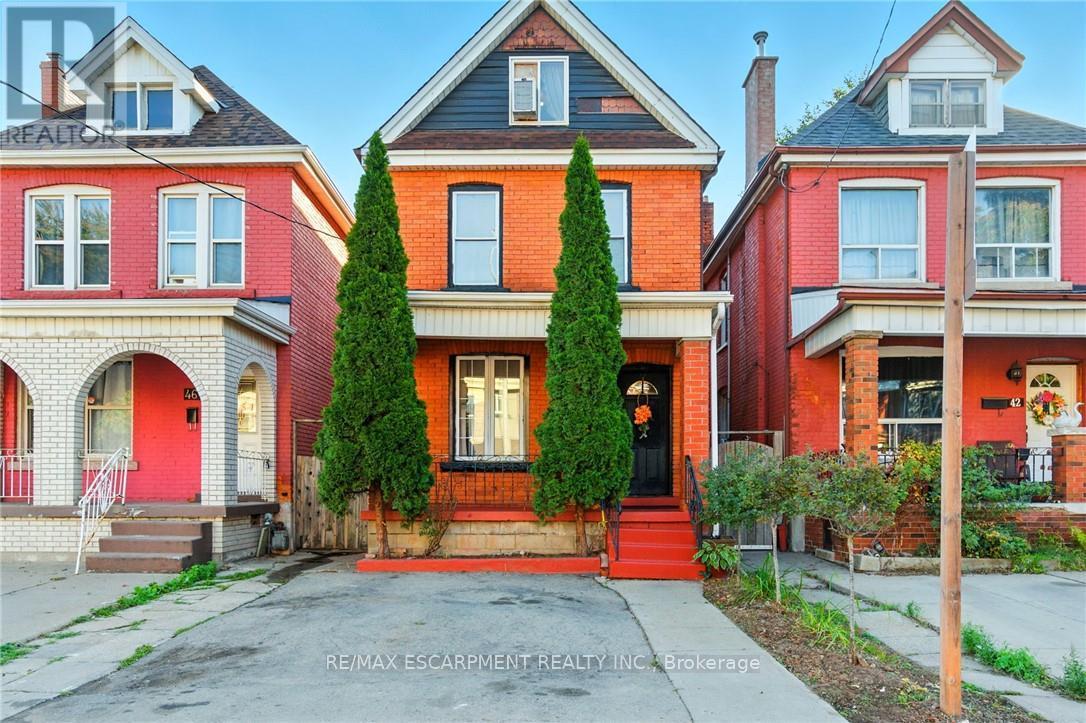 44 HOLTON AVENUE N, Hamilton, Ontario