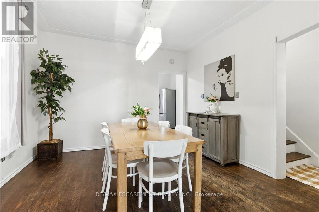 44 Holton Avenue N, Hamilton (Gibson), Ontario  L8L 6H4 - Photo 8 - X12851278