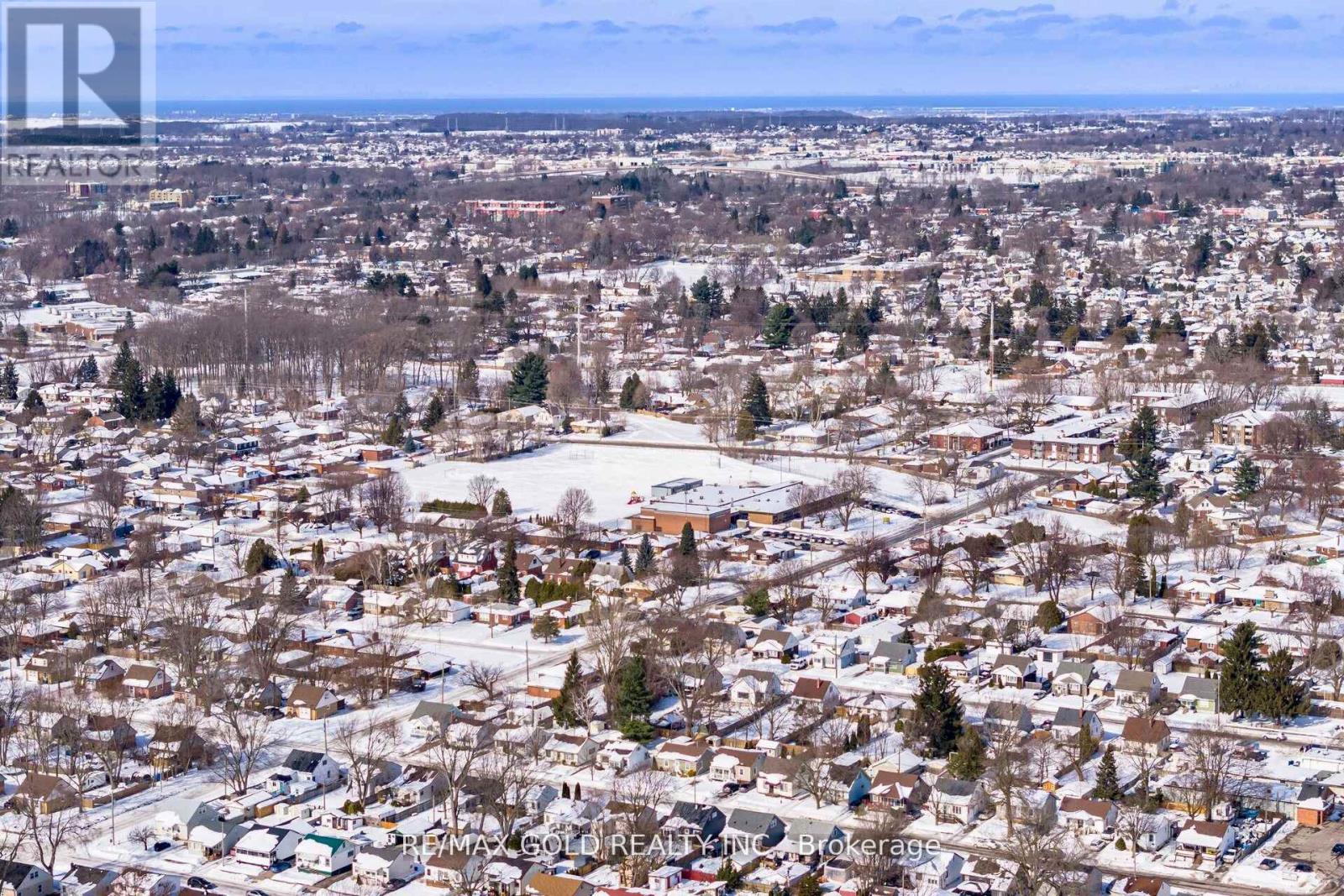 5853 Mcleod Road, Niagara Falls (Arad/fallsview), Ontario  L2G 3E5 - Photo 35 - X12851310