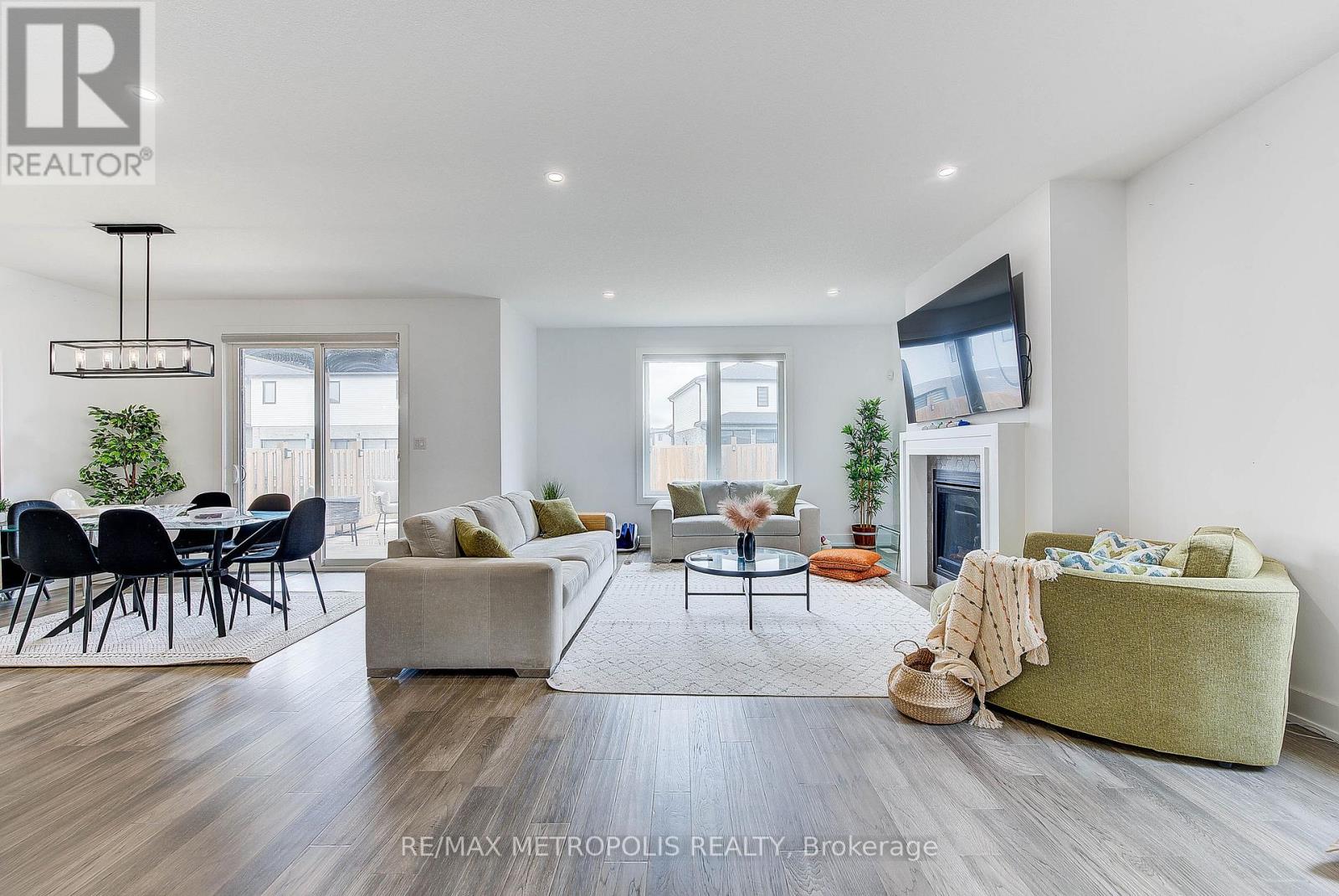 1480 Medway Park Drive, London North (North S), Ontario  N6G 0Z6 - Photo 11 - X12851320