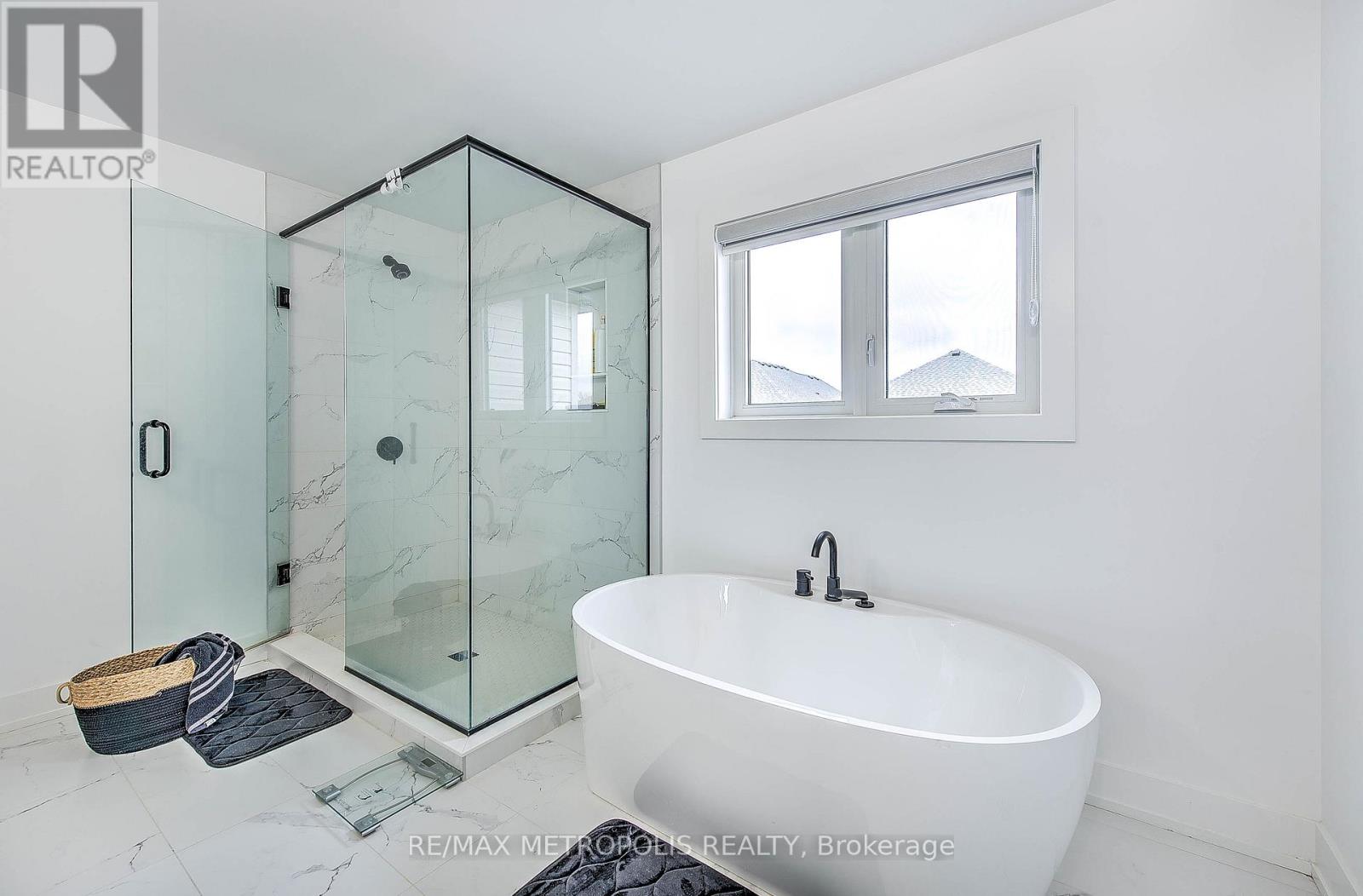 1480 Medway Park Drive, London North (North S), Ontario  N6G 0Z6 - Photo 32 - X12851320