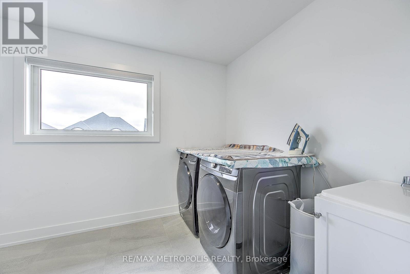 1480 Medway Park Drive, London North (North S), Ontario  N6G 0Z6 - Photo 35 - X12851320