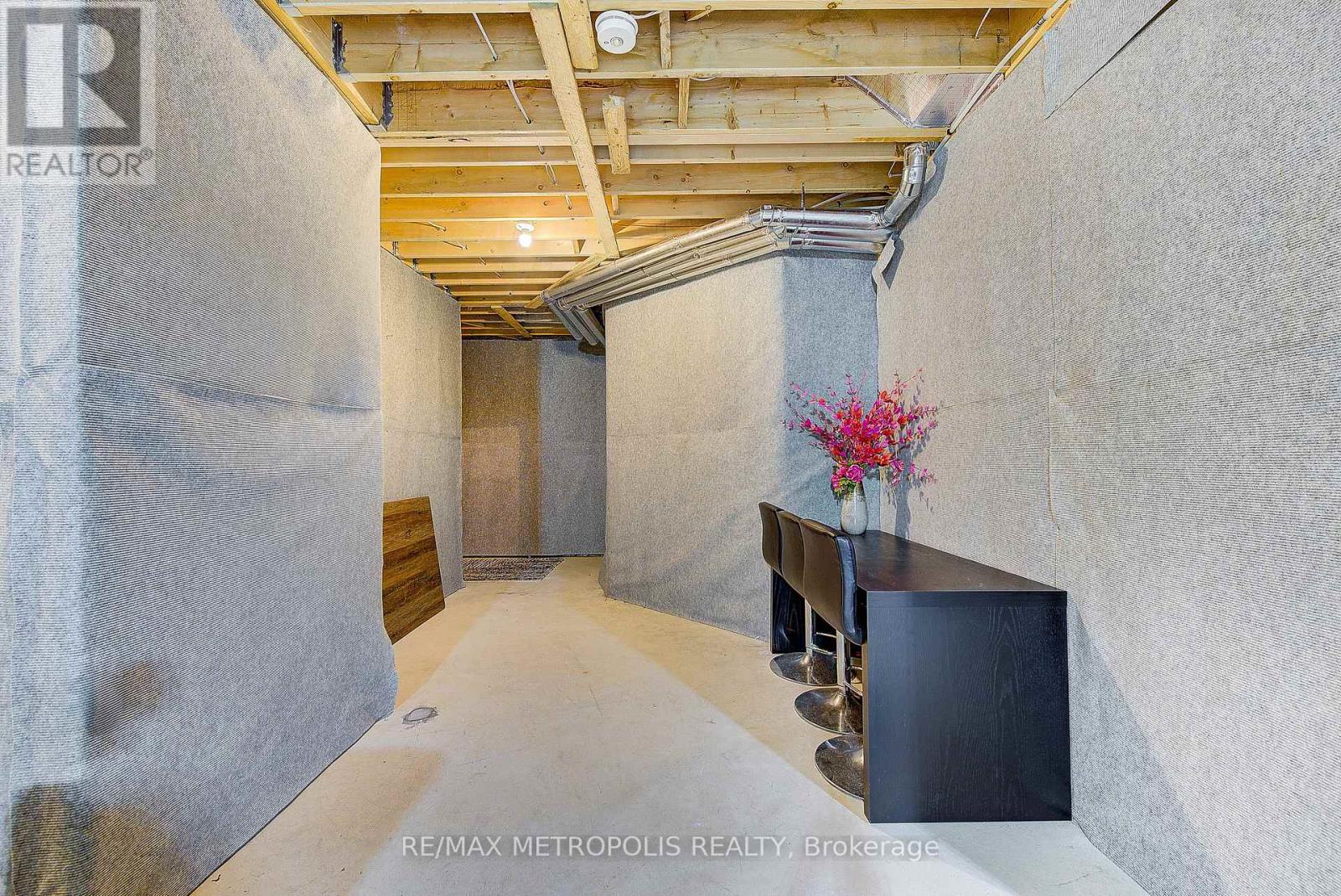 1480 Medway Park Drive, London North (North S), Ontario  N6G 0Z6 - Photo 38 - X12851320