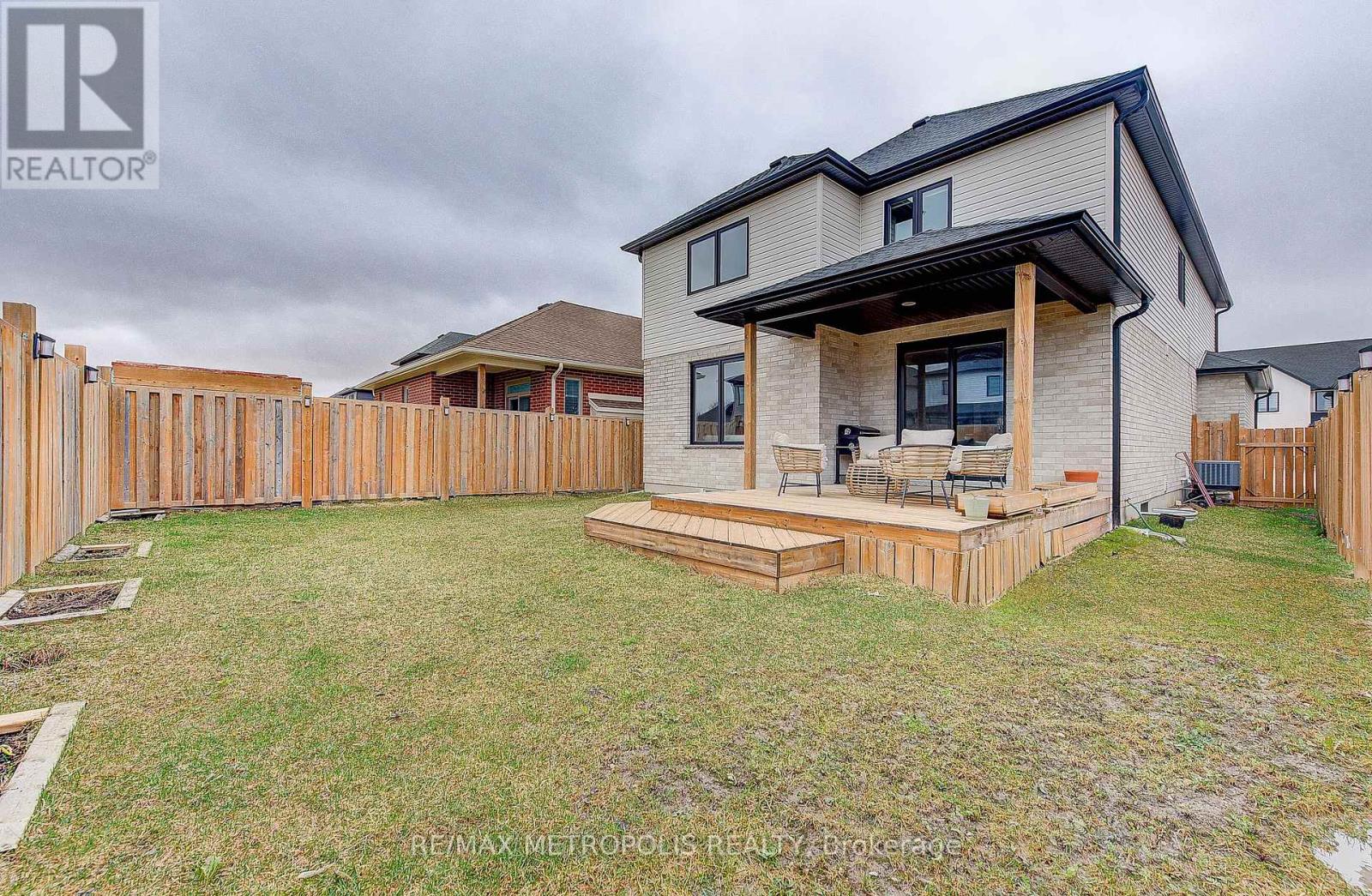 1480 Medway Park Drive, London North (North S), Ontario  N6G 0Z6 - Photo 46 - X12851320