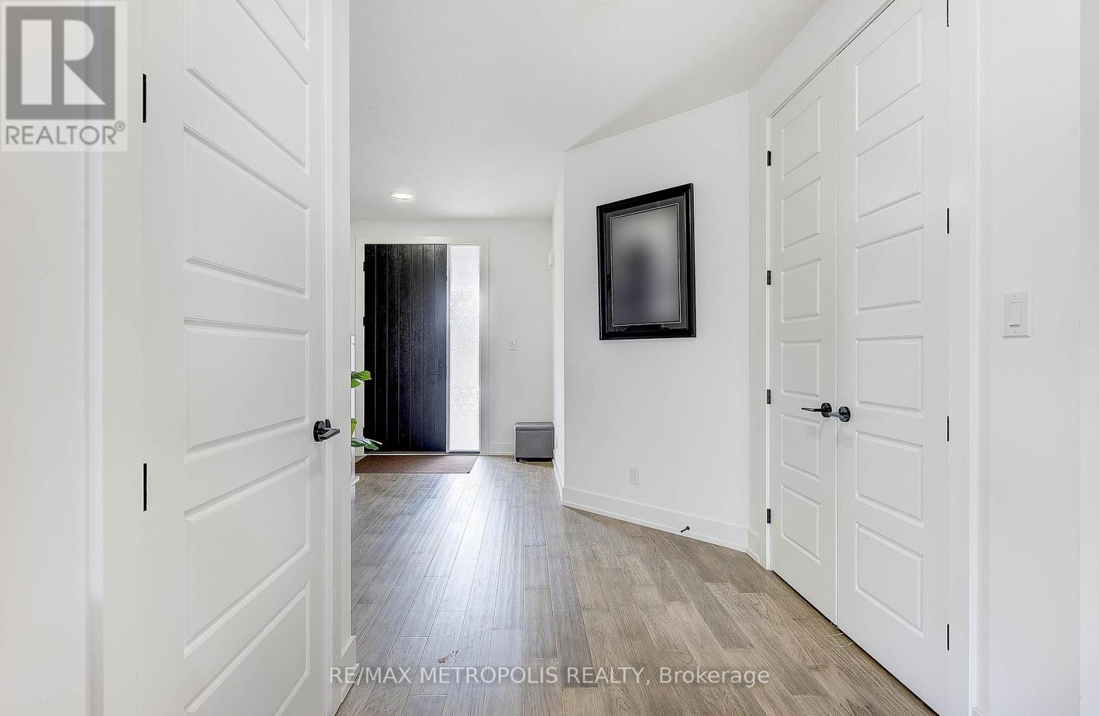 1480 Medway Park Drive, London North (North S), Ontario  N6G 0Z6 - Photo 7 - X12851320