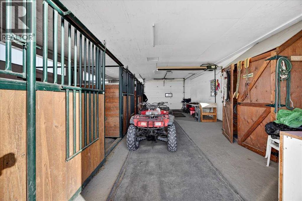 15, 31240 Range Road 20 A, Rural Mountain View County, Alberta  T0M 0W0 - Photo 37 - A2286159