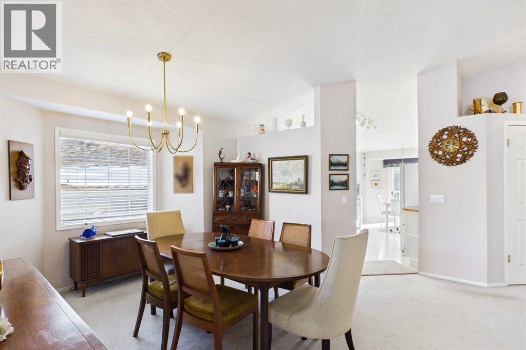 76 Christie Gardens Sw, Calgary, Alberta  T3H 3B5 - Photo 7 - A2289534