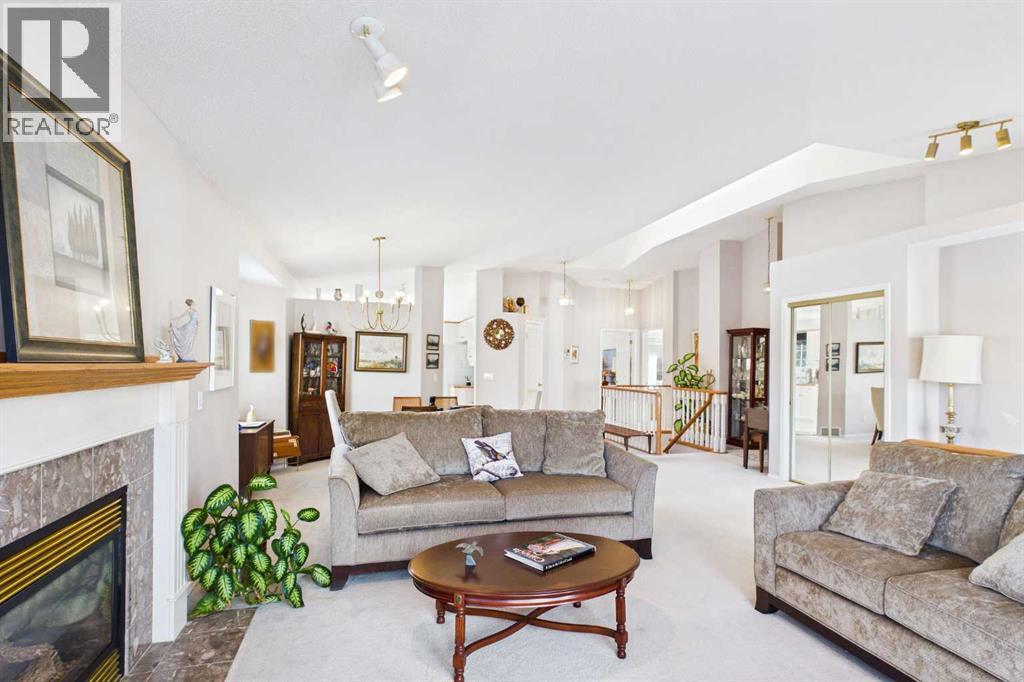 76 Christie Gardens Sw, Calgary, Alberta  T3H 3B5 - Photo 6 - A2289534