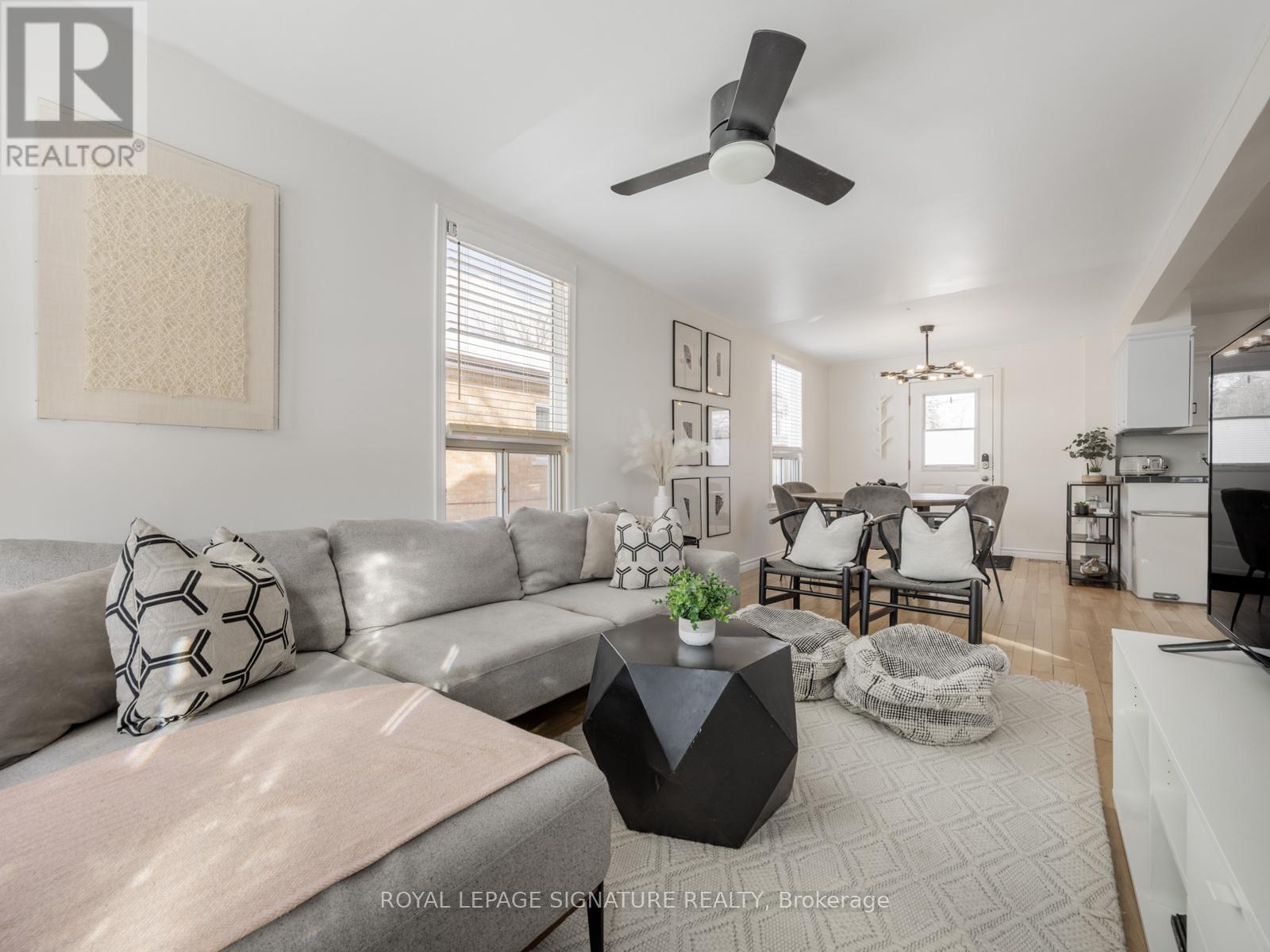 405 Pharmacy Avenue, Toronto, Ontario  M1L 3G5 - Photo 8 - E12849656