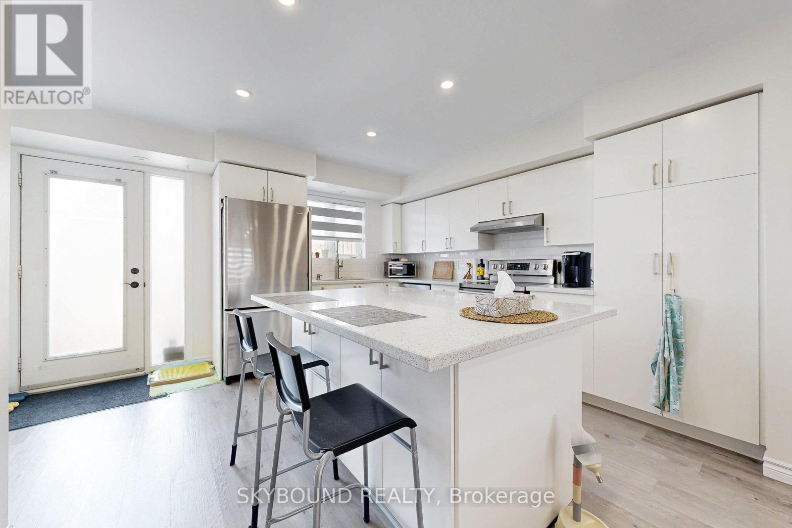 85 - 3088 Eglinton Avenue W, Mississauga, Ontario  L5M 8C5 - Photo 11 - W12846826