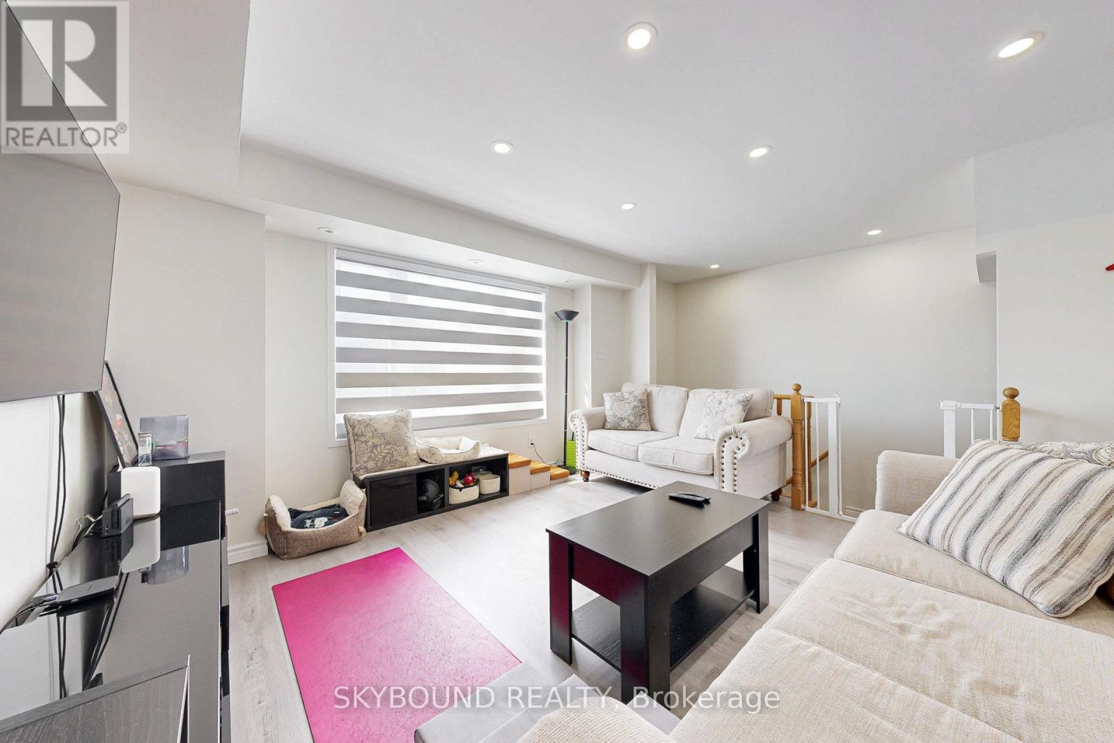 85 - 3088 Eglinton Avenue W, Mississauga, Ontario  L5M 8C5 - Photo 8 - W12846826