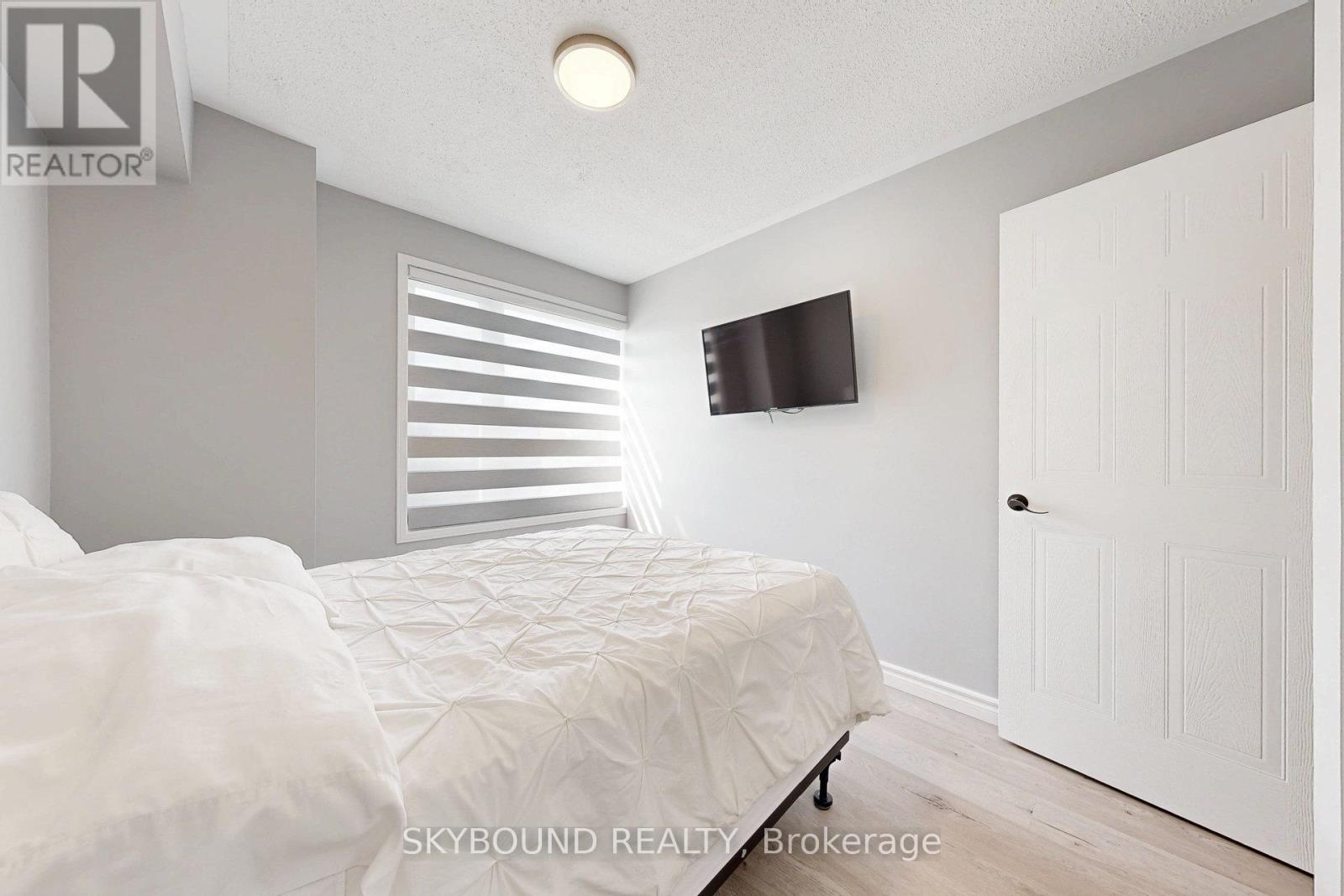 85 - 3088 Eglinton Avenue W, Mississauga, Ontario  L5M 8C5 - Photo 26 - W12846826