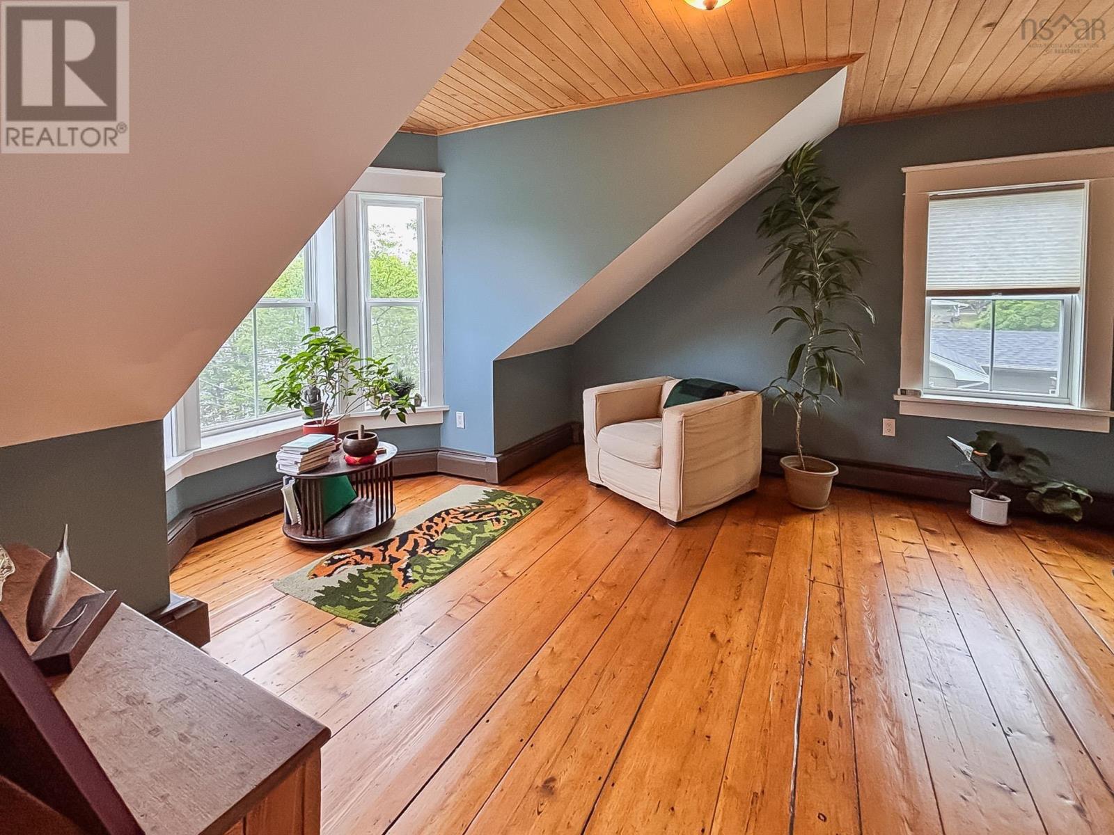 57 King Street, Bridgewater, Nova Scotia  B4V 1A1 - Photo 28 - 202522859