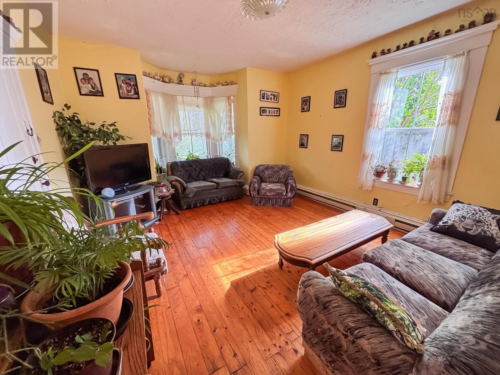 57 King Street, Bridgewater, Nova Scotia  B4V 1A1 - Photo 35 - 202522859