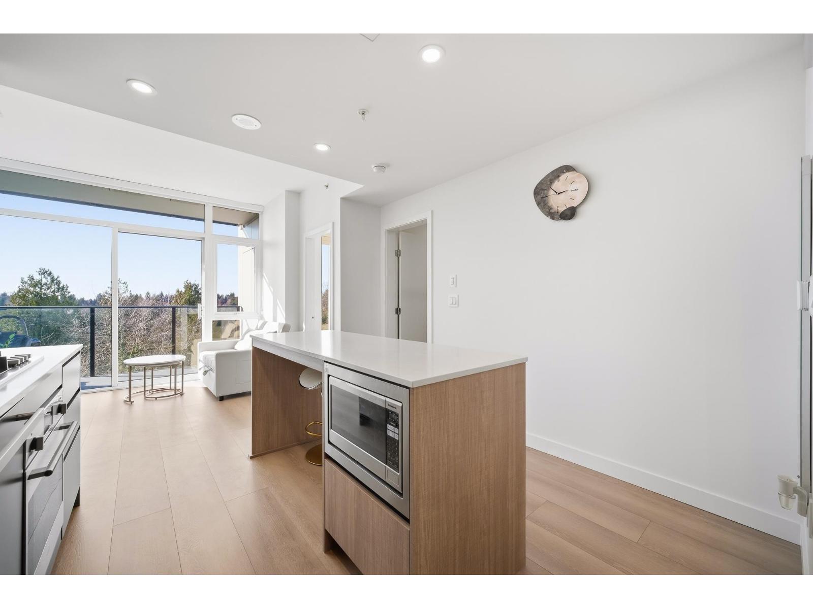 607 13573 98a Avenue, Surrey, British Columbia  V3T 0X1 - Photo 4 - R3094174