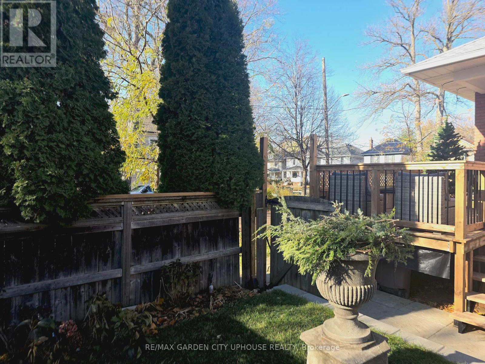 168 Russell Avenue, St. Catharines, Ontario  L2R 1W6 - Photo 15 - X12582862