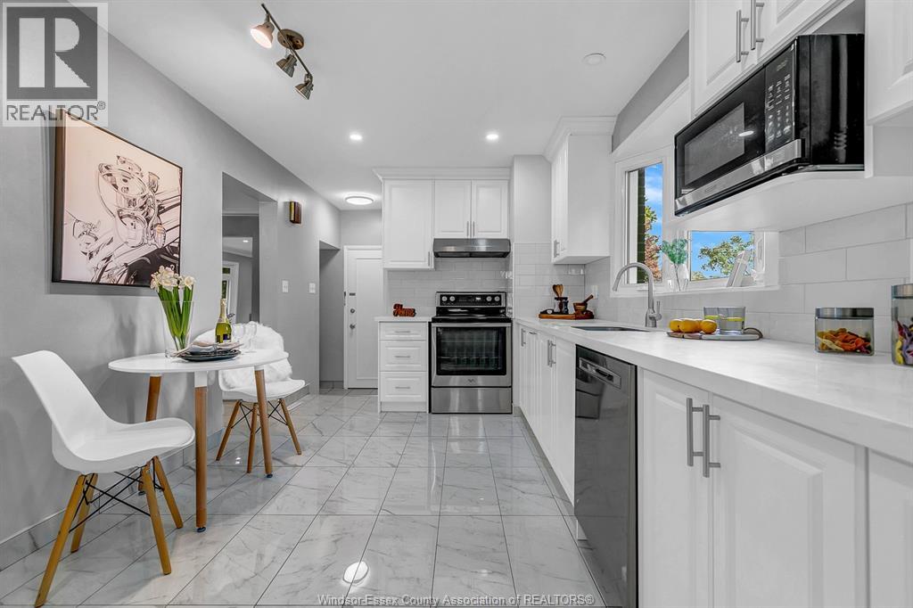 2631 Columbia Court, Windsor, Ontario  N9E 1B2 - Photo 14 - 26004700