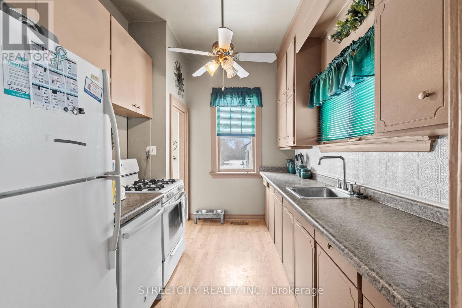 16 Oak Street, London East, Ontario  N5Z 2H6 - Photo 11 - X12845946