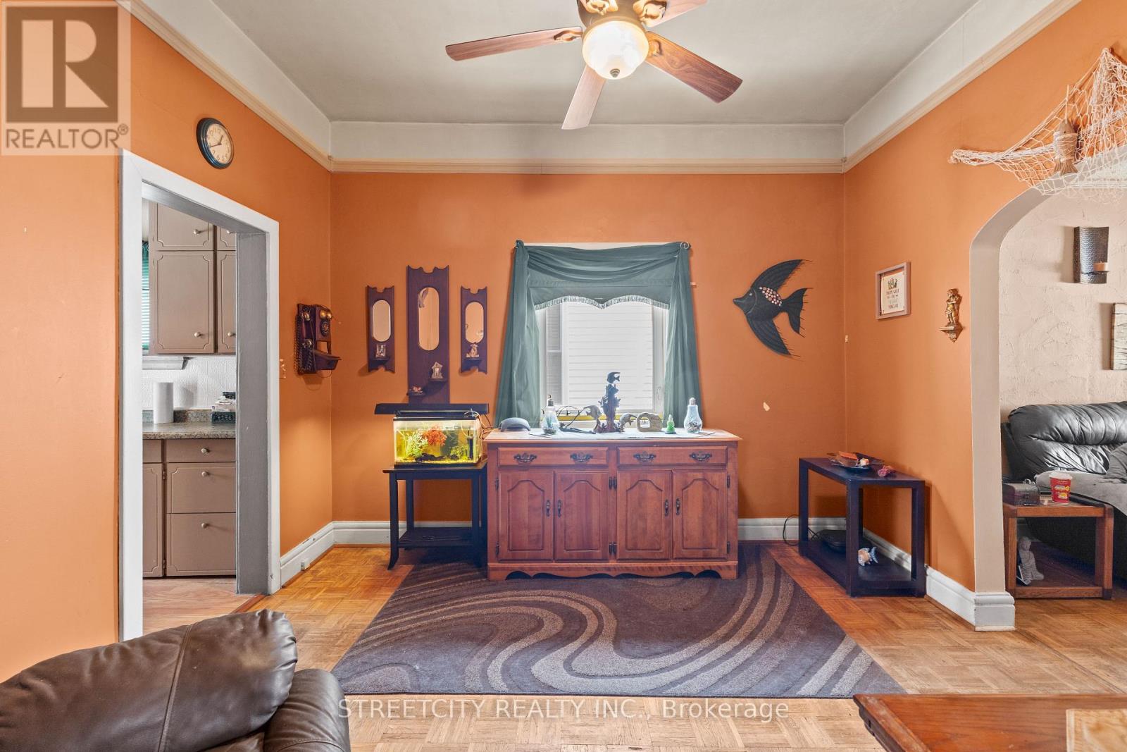 16 Oak Street, London East, Ontario  N5Z 2H6 - Photo 10 - X12845946