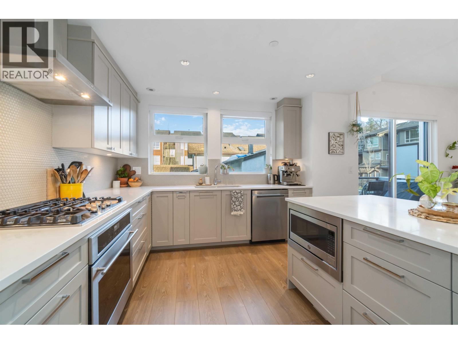 8 856 Orwell Street, Vancouver, British Columbia  V7J 2G3 - Photo 8 - R3096677