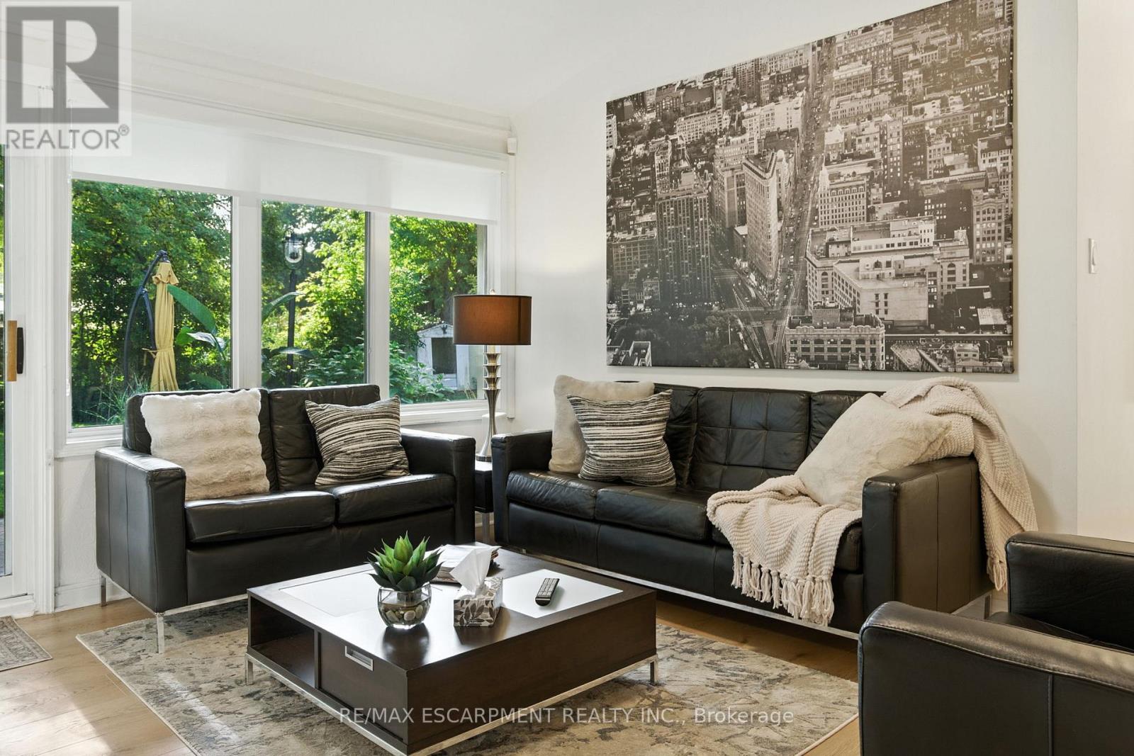 230 South Service Road, Mississauga, Ontario  L5G 2S1 - Photo 10 - W12781064