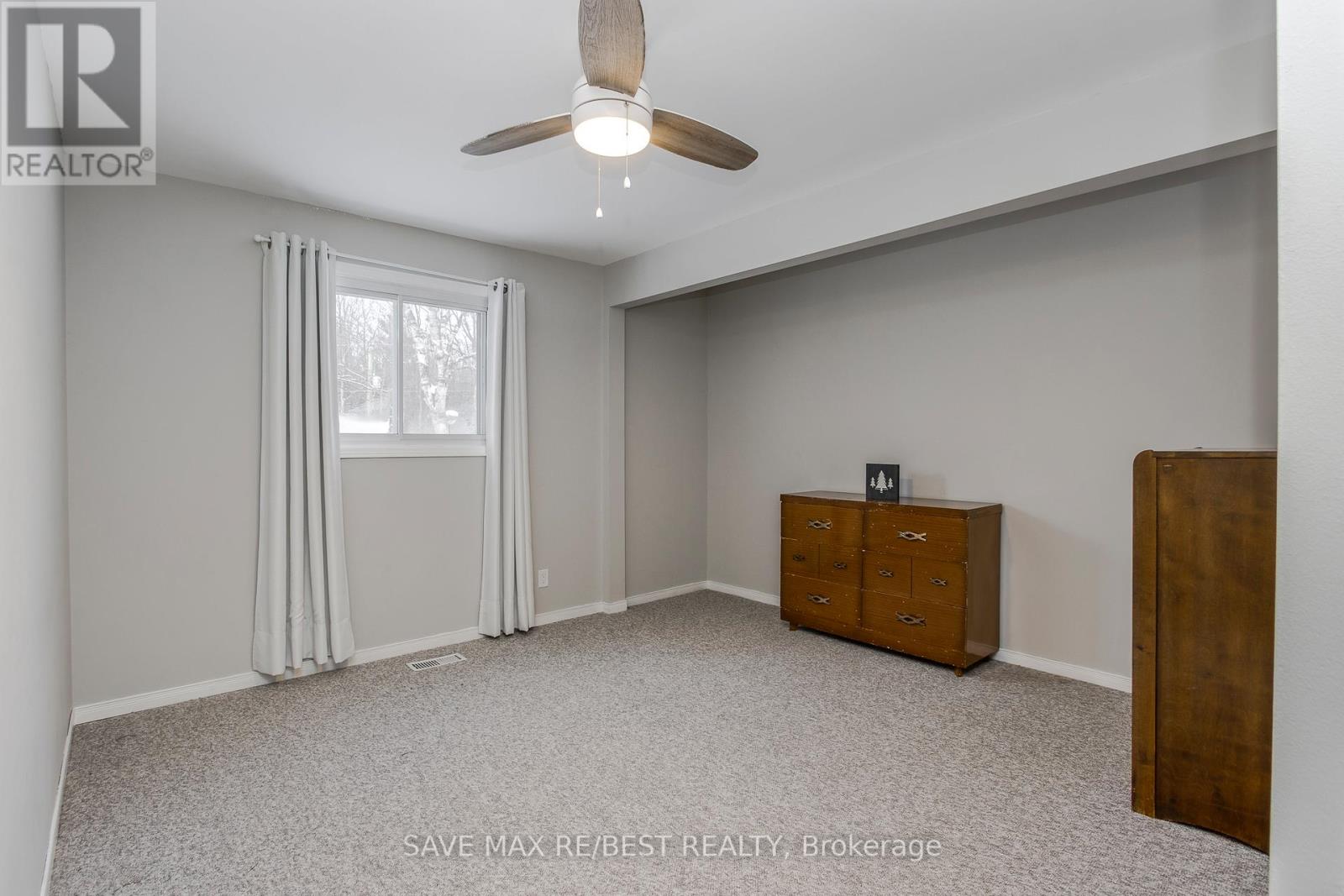 910 Concession Rd 17 W, Penetanguishene, Ontario  L9M 1R3 - Photo 17 - S12845280