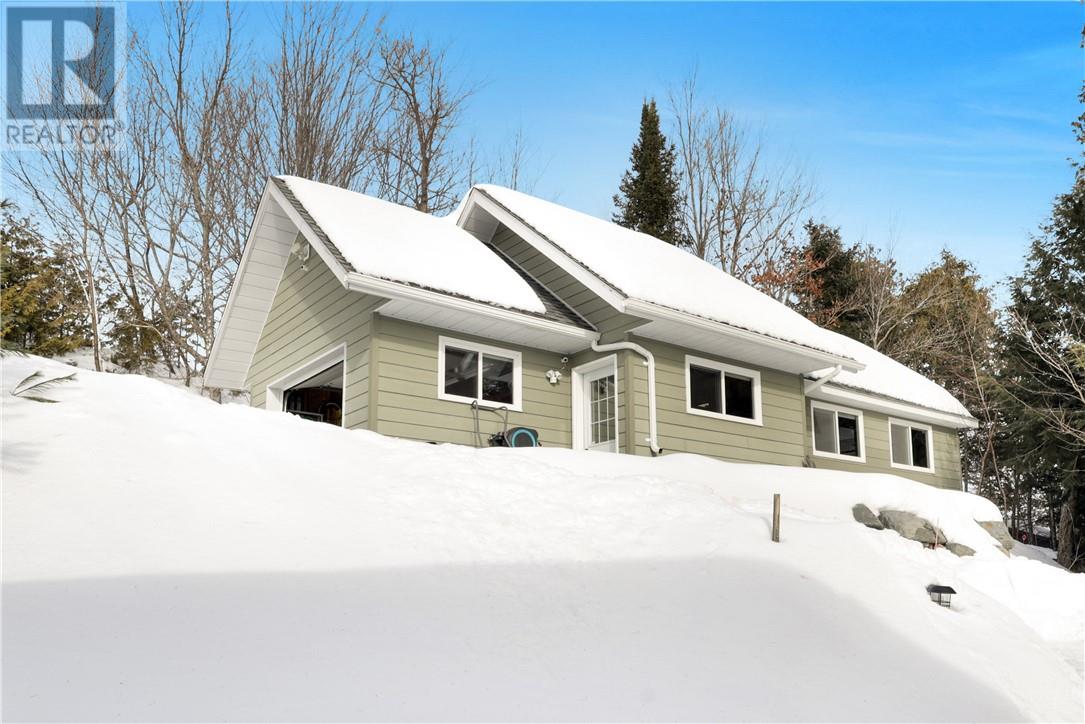 51 Sunrise Bay Road, Elliot Lake, Ontario  P5A 2S9 - Photo 3 - 2126693