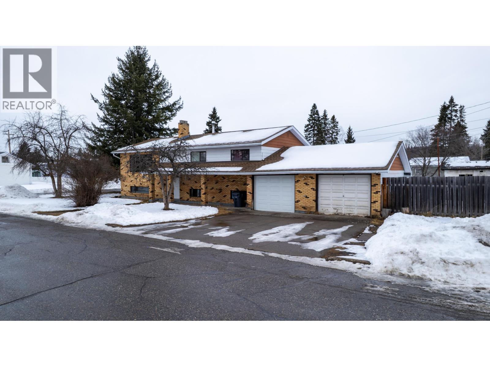 2288 8th Avenue, Prince George, British Columbia  V2M 1M7 - Photo 2 - R3096487