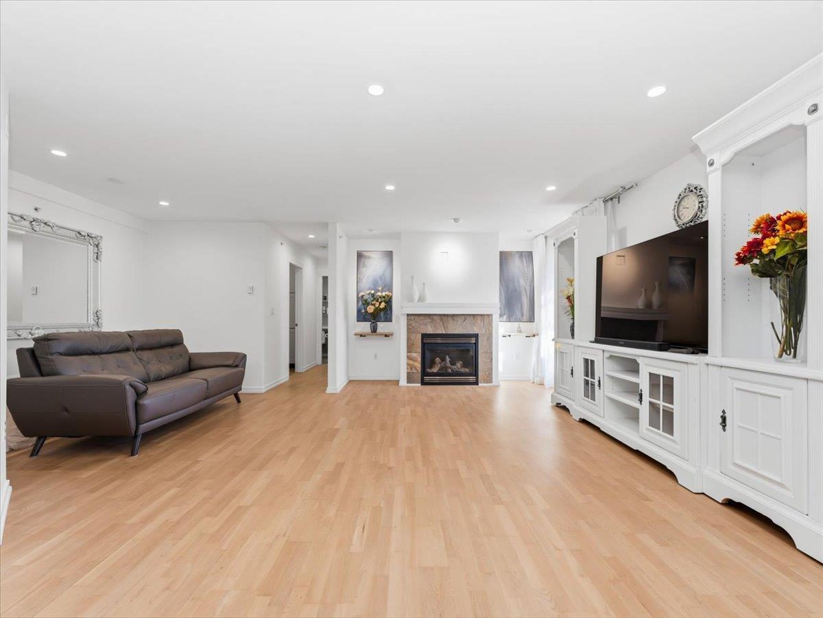 409 15621 Marine Drive, White Rock, British Columbia  V4B 1E1 - Photo 8 - R3096316