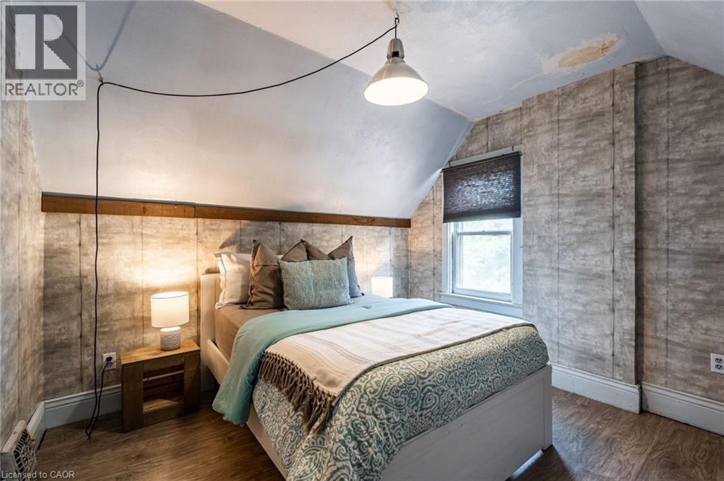 52 Connaught Avenue N, Hamilton, Ontario  L8L 6Y8 - Photo 13 - 40807147