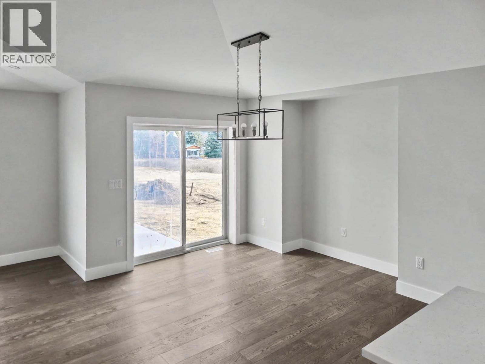 6050 19th Street, Grand Forks, British Columbia  V0H 1H0 - Photo 5 - 10364052