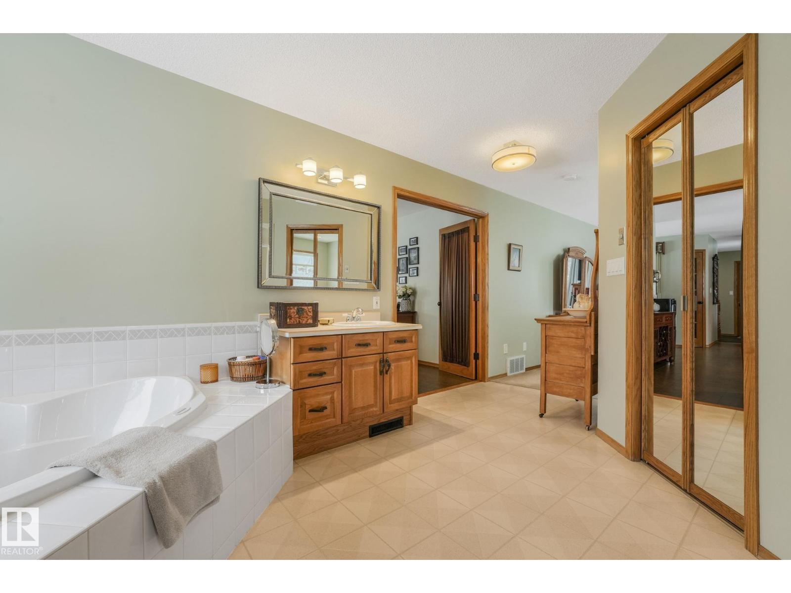 57420 Rge Road 252, Rural Sturgeon County, Alberta  T0G 1L1 - Photo 23 - E4476108