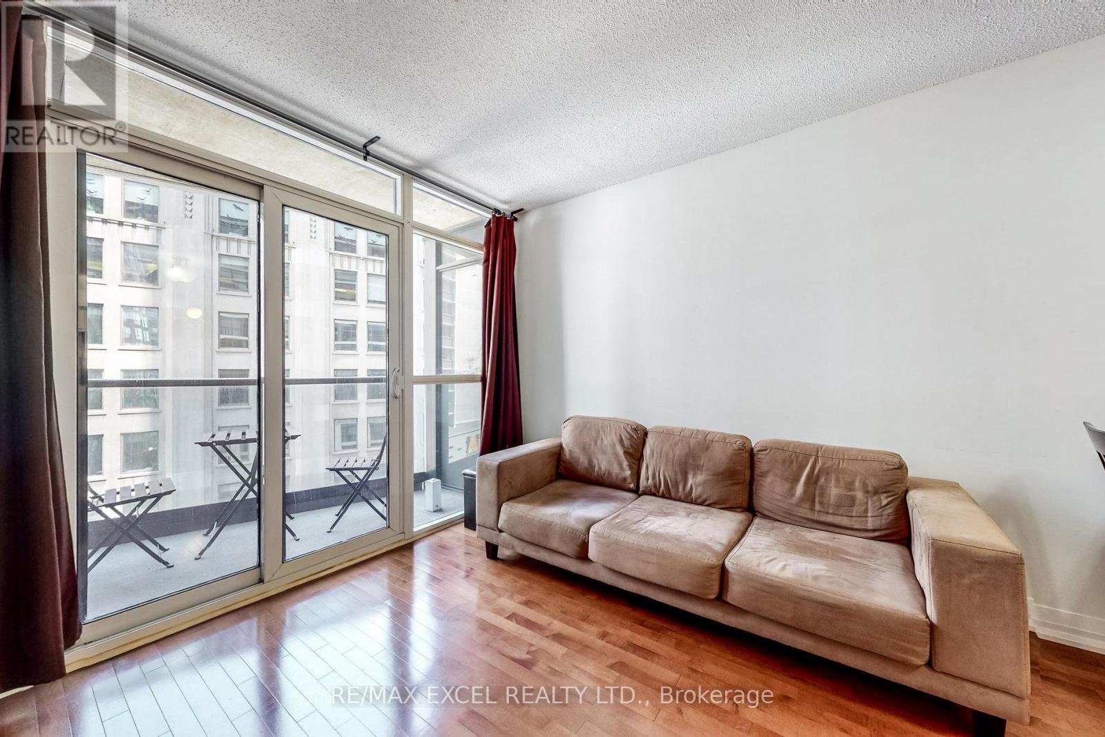 902 - 21 Carlton Street, Toronto, Ontario  M5B 1L3 - Photo 18 - C12851370
