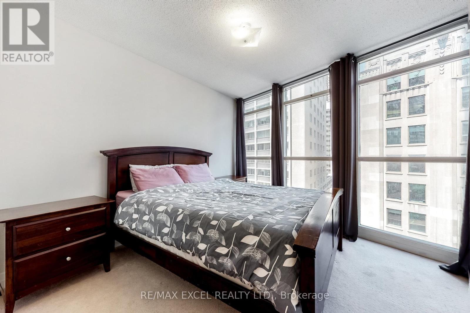 902 - 21 Carlton Street, Toronto, Ontario  M5B 1L3 - Photo 25 - C12851370