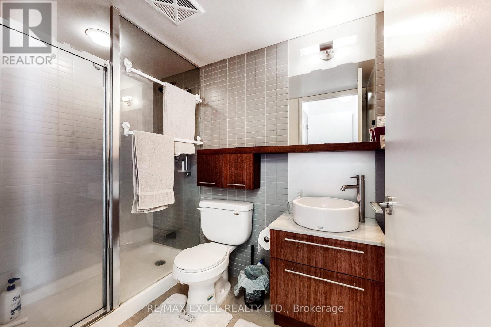 902 - 21 Carlton Street, Toronto, Ontario  M5B 1L3 - Photo 30 - C12851370