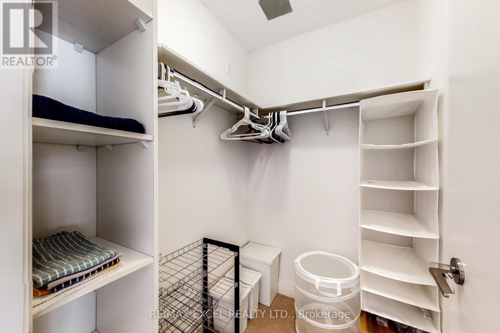 902 - 21 Carlton Street, Toronto, Ontario  M5B 1L3 - Photo 31 - C12851370