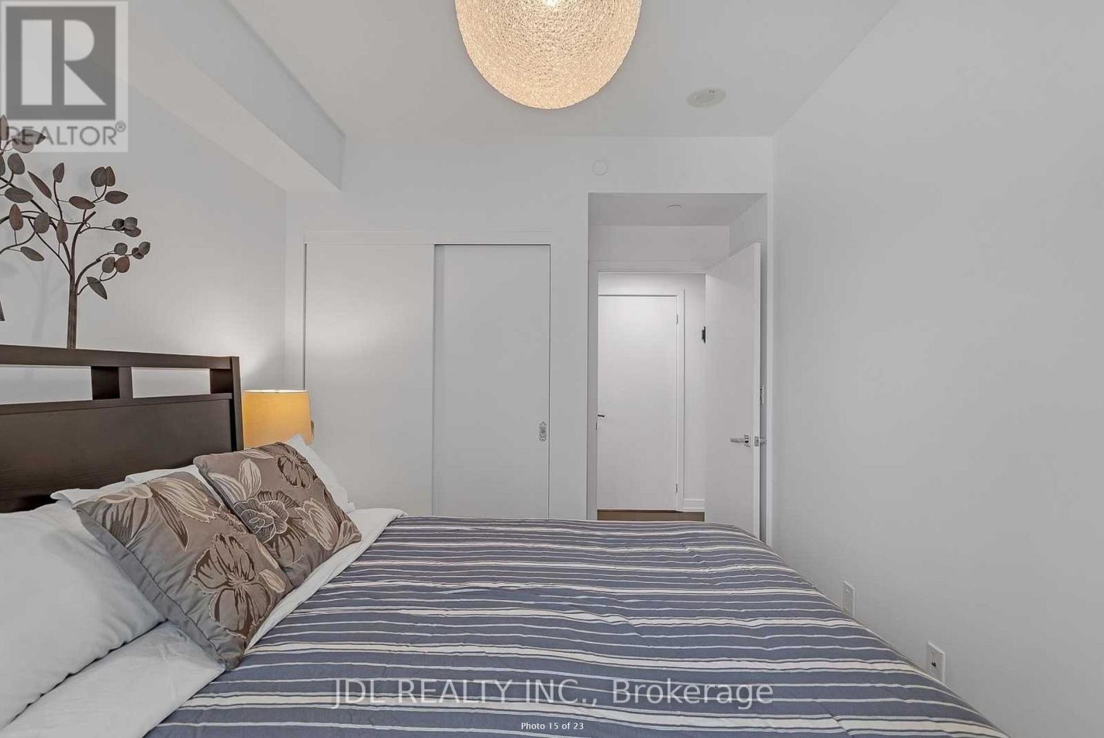 1707 - 21 Widmer Street, Toronto, Ontario  M5V 0B8 - Photo 16 - C12851408