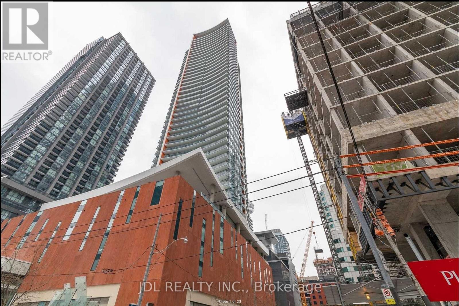 1707 - 21 Widmer Street, Toronto, Ontario  M5V 0B8 - Photo 2 - C12851408