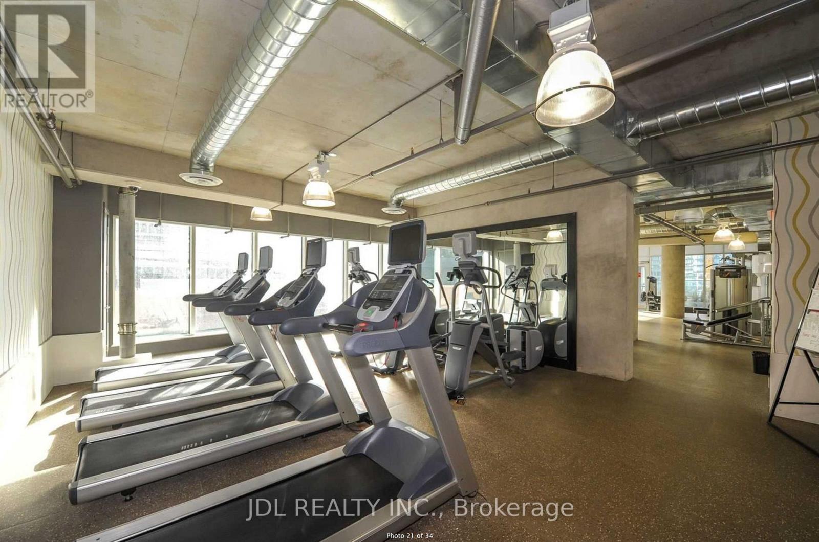 1707 - 21 Widmer Street, Toronto, Ontario  M5V 0B8 - Photo 25 - C12851408