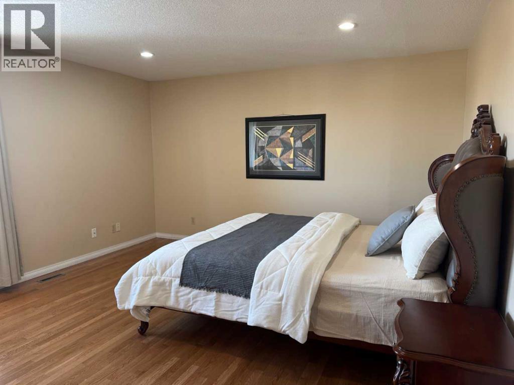 2612 Signal Hill Drive Sw, Calgary, Alberta  T3H 2T7 - Photo 20 - A2290851