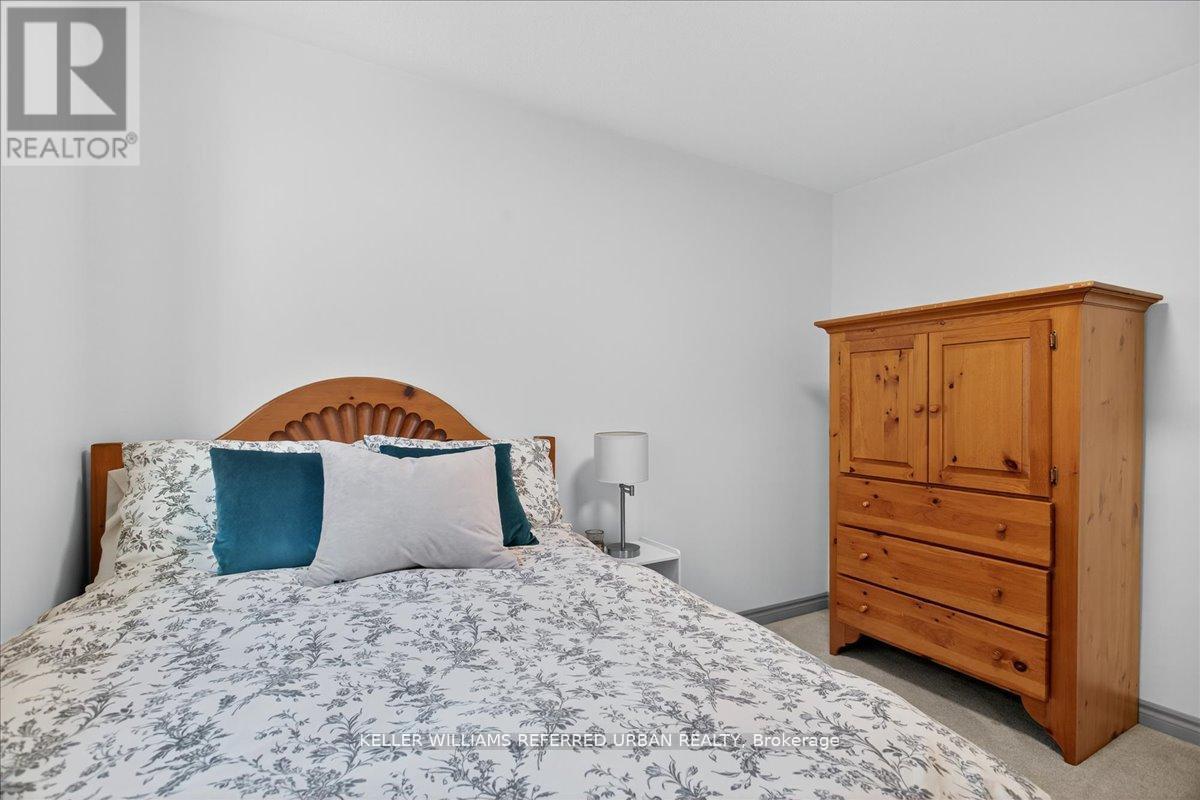 431 Rita's Avenue, Newmarket (Summerhill Estates), Ontario  L3X 2N1 - Photo 33 - N12851380