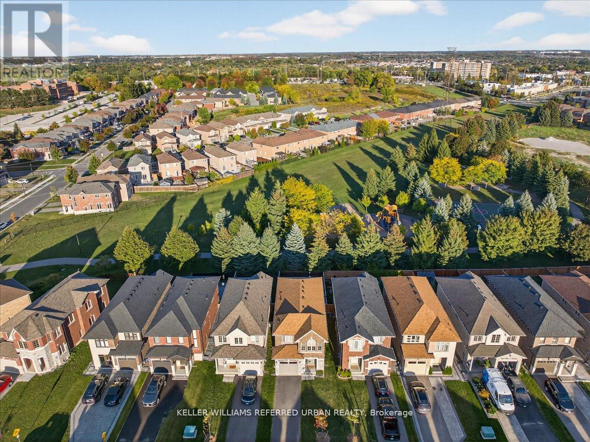 431 Rita's Avenue, Newmarket (Summerhill Estates), Ontario  L3X 2N1 - Photo 47 - N12851380