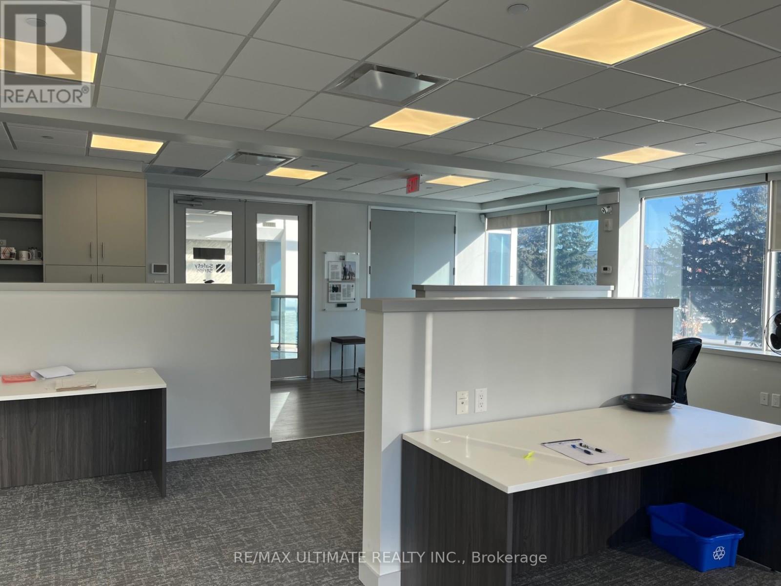 261 CHRISLEA ROAD, Vaughan, Ontario