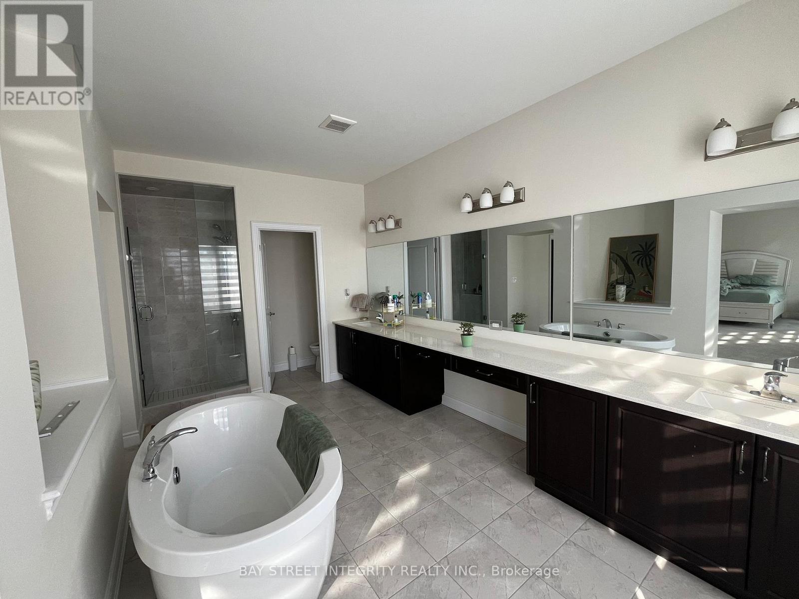 44 Settlers Road E, Oakville, Ontario  L6H 0Y8 - Photo 10 - W12849274