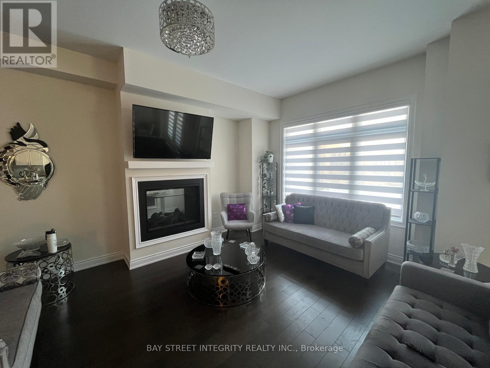 44 Settlers Road E, Oakville, Ontario  L6H 0Y8 - Photo 17 - W12849274